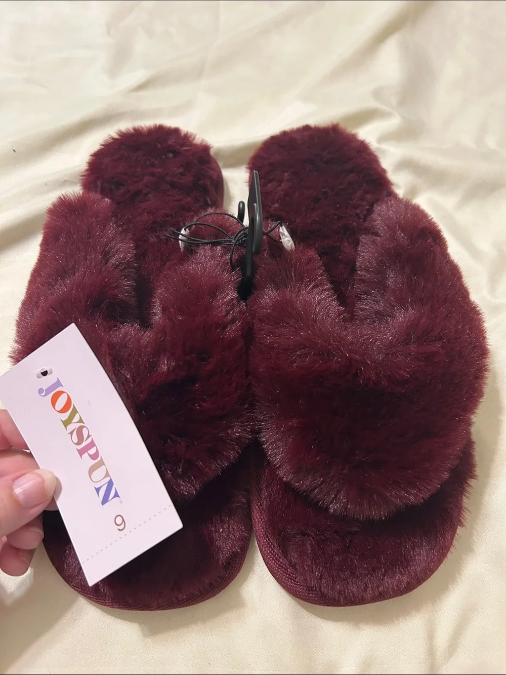 Plush Faux-Fur Women's Slippers - Burgundy - Picture 3 of 7